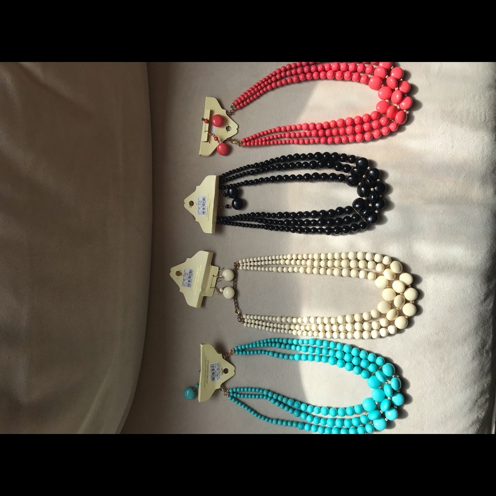 Fashion necklace with earrings